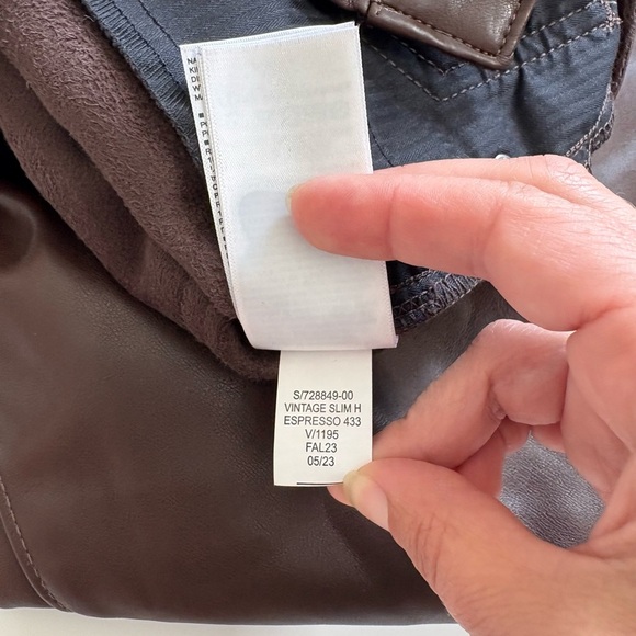 Gap Vintage Slim Faux Leather Pants Espresso Brown Size 28 / 6R New with Tags - Picture 6 of 11